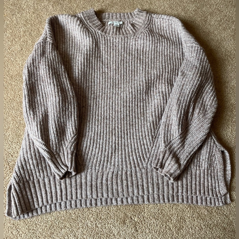 American Eagle Sweater!